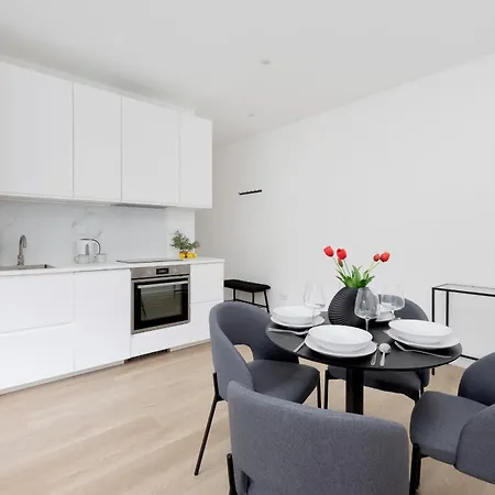 Daire Design In The Centre Of Grzybowska 37 By Renters *
