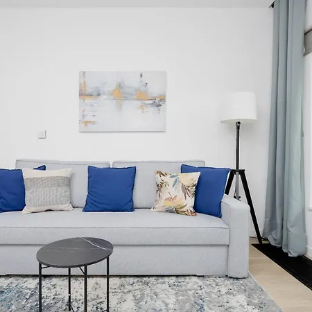 Design Grzybowska 37 In The Centre Of By Renters * Warschau